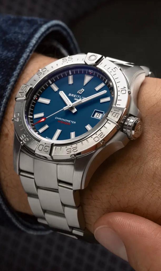 Breitling Avenger 42 new model, Handtassen en Accessoires, Horloges | Heren, Ophalen, Staal, Staal, Breitling