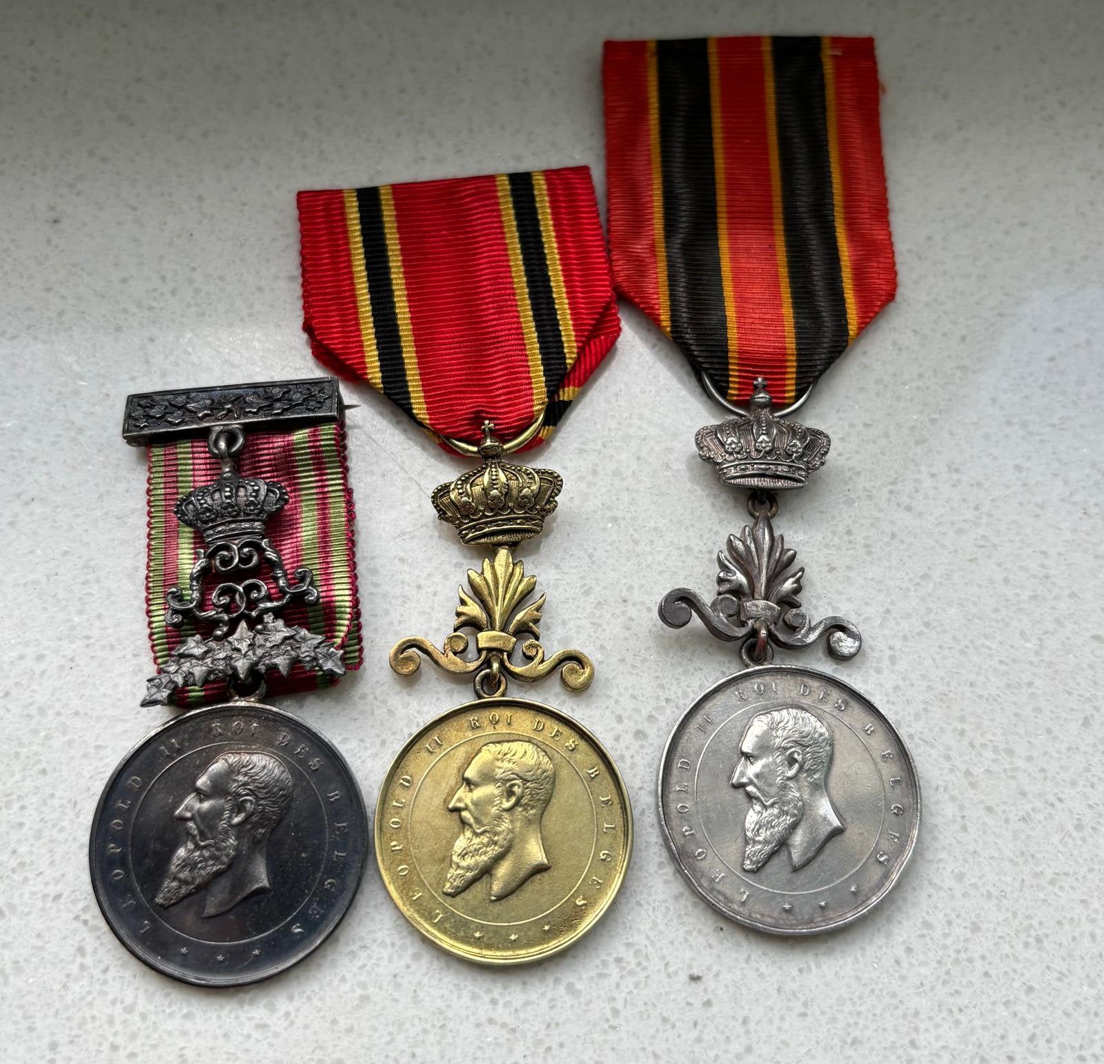 Medaille leopold II koningshuis maison royale, Verzamelen, Ophalen of Verzenden