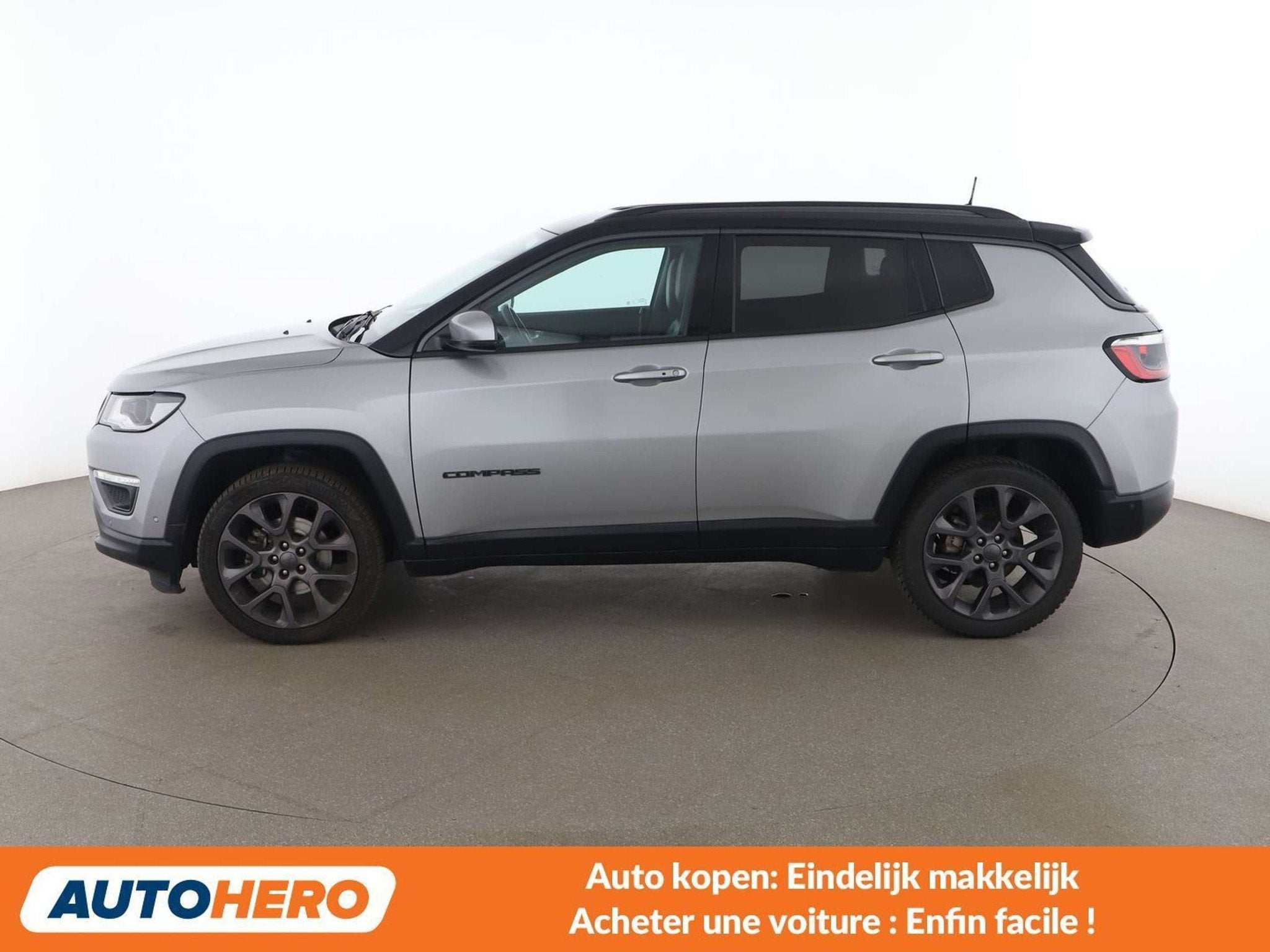 Jeep Compass 1.4 M-Air Limited FWD, Autos, Jeep, Cuir, Argent ou Gris, Euro 6, Noir