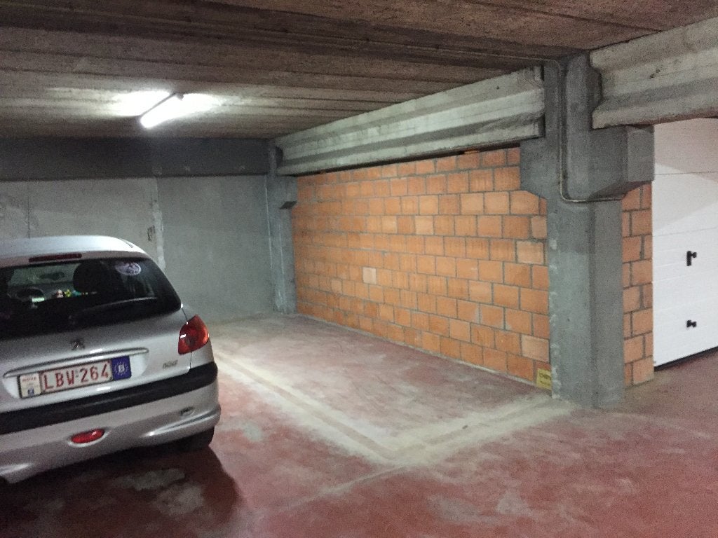 Te Huur garagestaplaats, Immo, Huizen te huur, Overige soorten, Direct bij eigenaar, 2640 Mortsel, Provincie Antwerpen