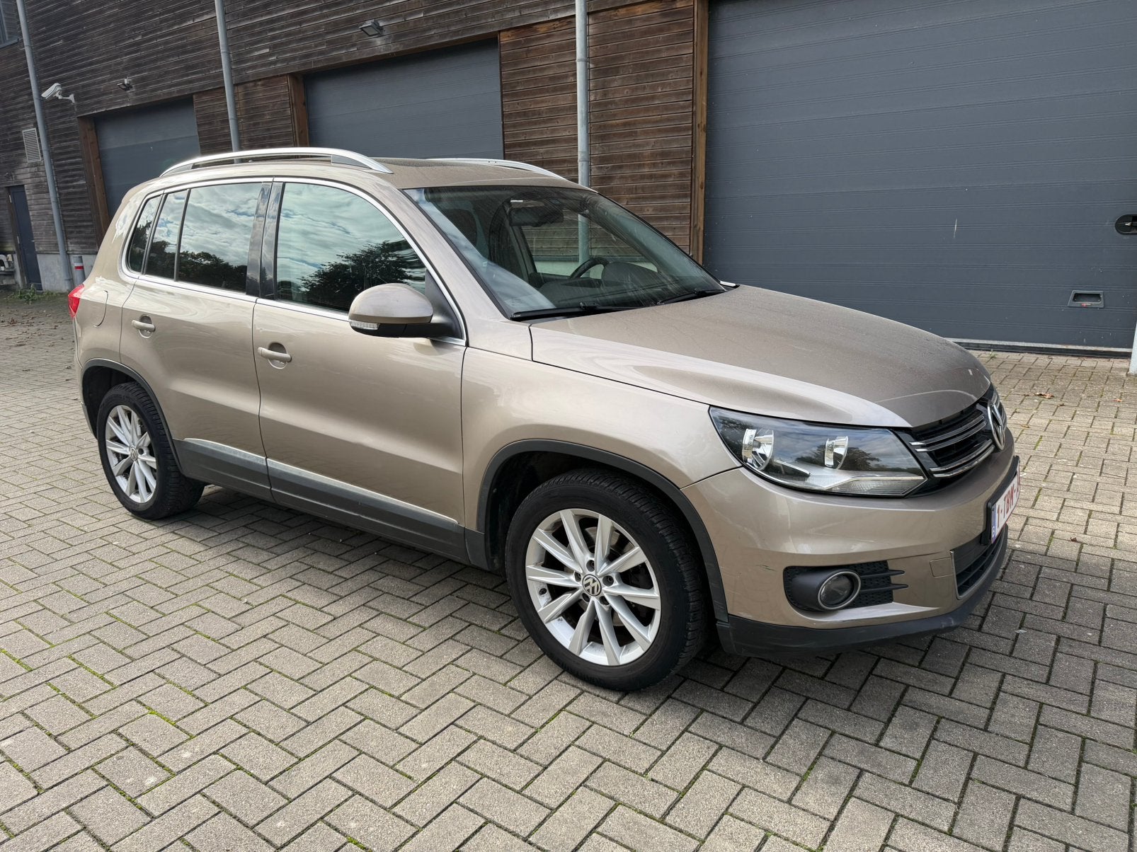 Vw Tiguan 1.4 FSI, Achat, Entreprise, Beige, https://public.car-pass.be/vhr/f5b4122f-fe70-4d13-8256-41a9ac5a8cd0