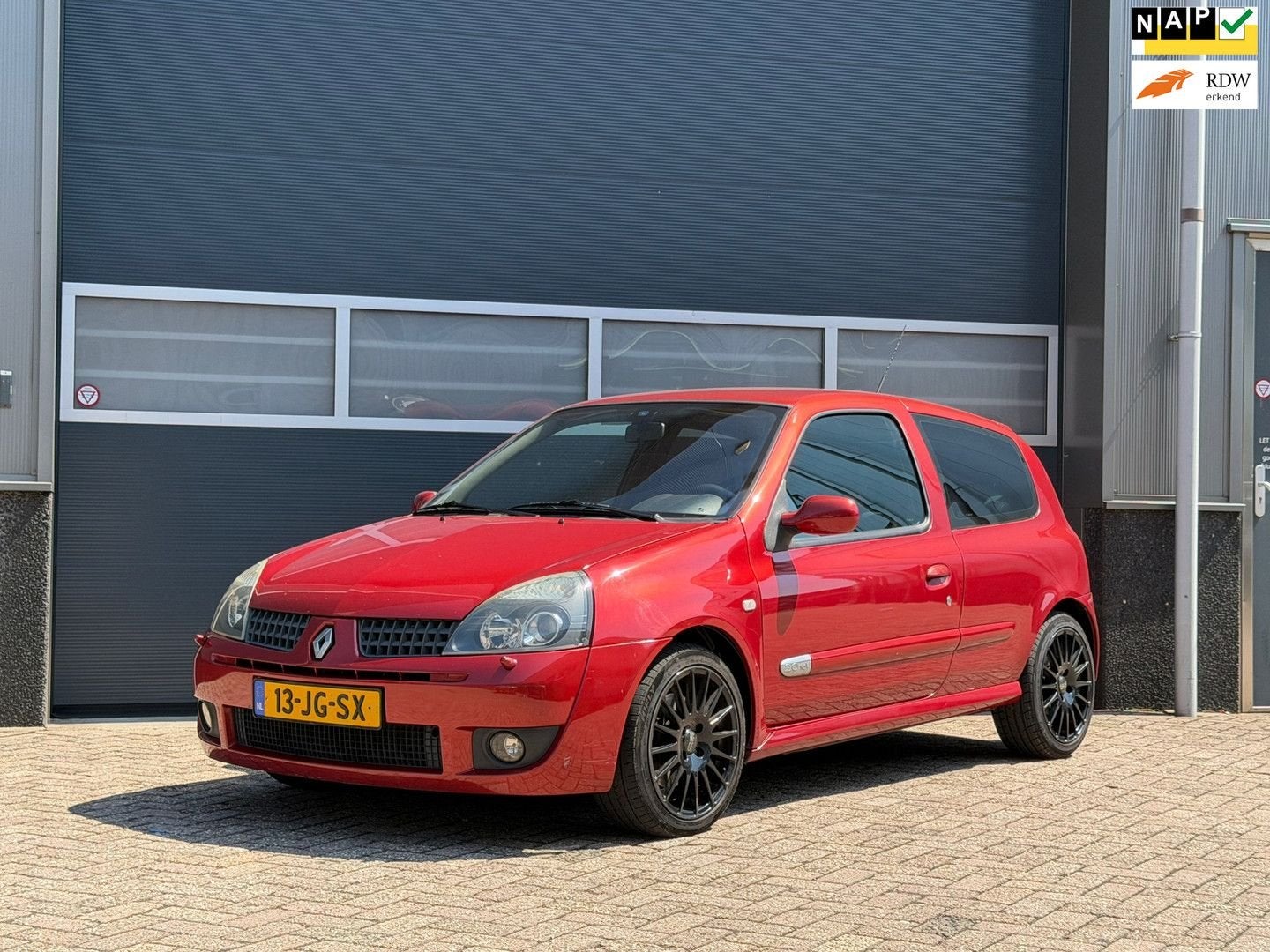 Renault Clio 2.0-16V Sport RS bj.2002 Airco|Lm velg|Nap., Auto's, Renault, Handgeschakeld, Grijs, Elektrische ramen, Onderhoudsboekje