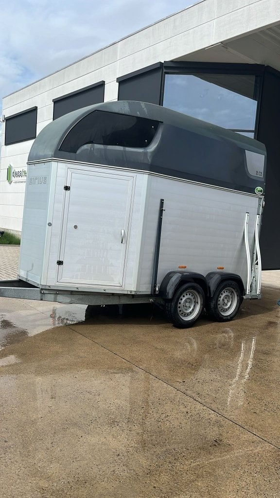 paardentrailer Sirius, Ophalen, Gebruikt, Aluminium, 2-paards trailer
