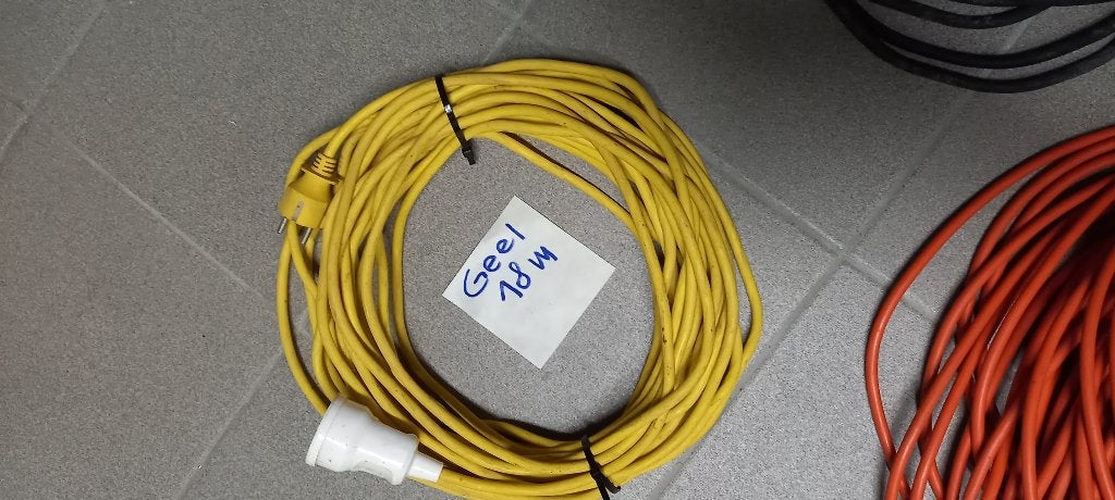 Verlengkabels, Doe-het-zelf en Bouw, Elektriciteit en Kabels, Ophalen