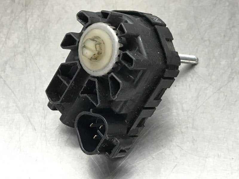 PHARE MOTEUR Nissan Murano (Z51) (01-2003/09-2014), Dhr. M. Roggen, Stadsweg 37 37
9917 PV  WIRDUM GR., NL, Nissan, Utilisé