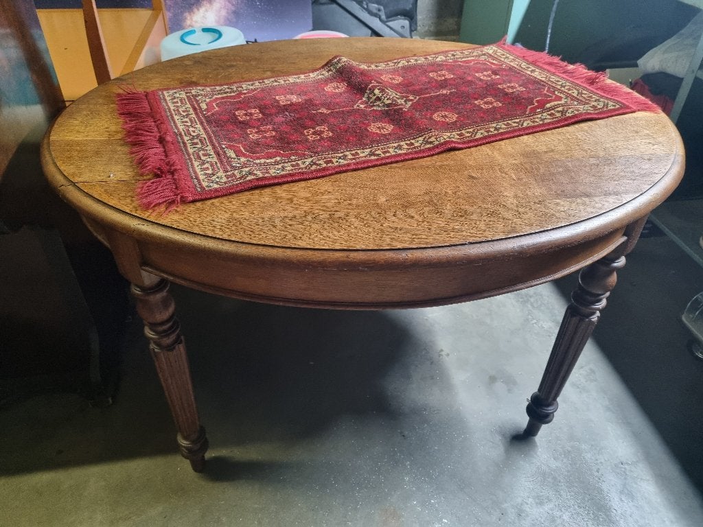 antieken tafel en stoelen, Enlèvement