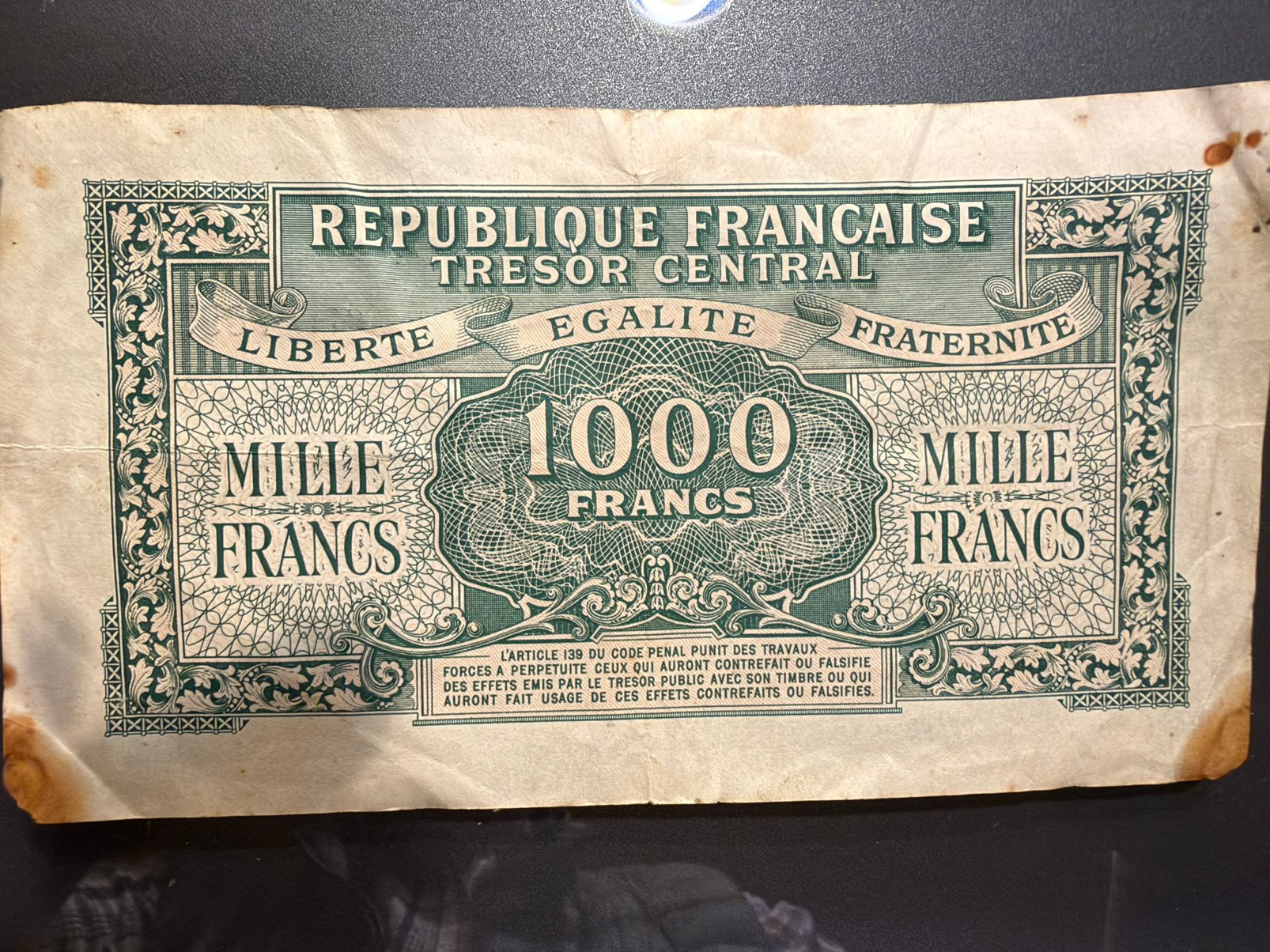 Bankbiljet van Frankrijk uitgegeven in Guerre 1045, Verzenden, Frankrijk