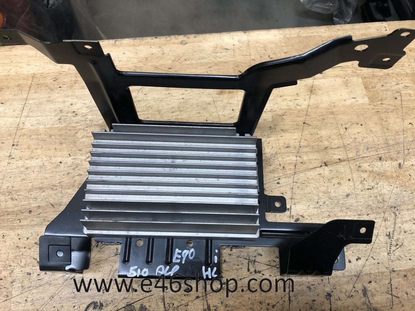 VERSTERKER HIFI SYSTEEM BMW E91 OE 65129253189, Autos : Divers, Autoradios, Enlèvement ou Envoi, -, -, -