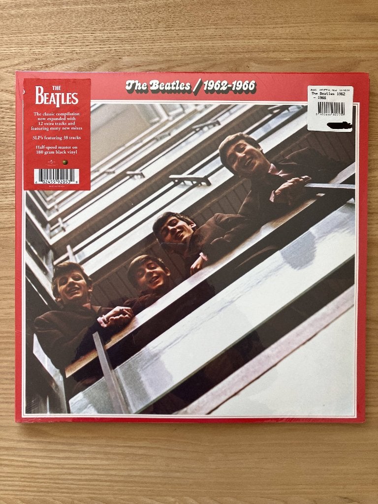 The Beatles 1962-1966 (Red Album). 3 LPs. Neuf, scellé, CD & DVD, Enlèvement, Rock classique, Neuf, dans son emballage, Double LP