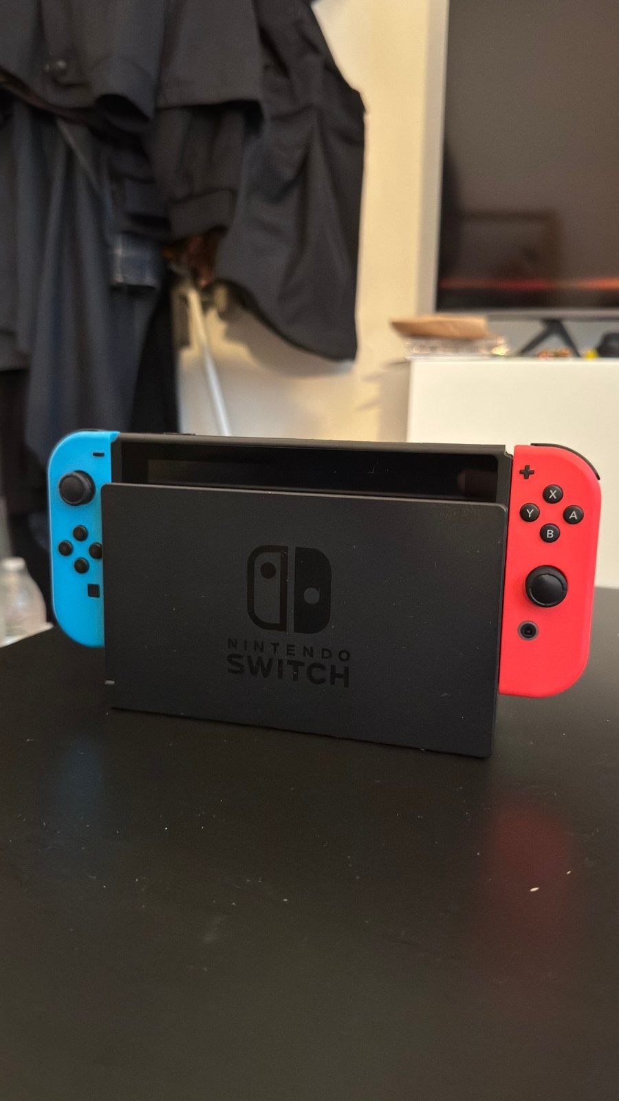 Nintendo Switch with 3 games, controller attachment,and case, Consoles de jeu & Jeux vidéo, Enlèvement, Utilisé, Switch Original