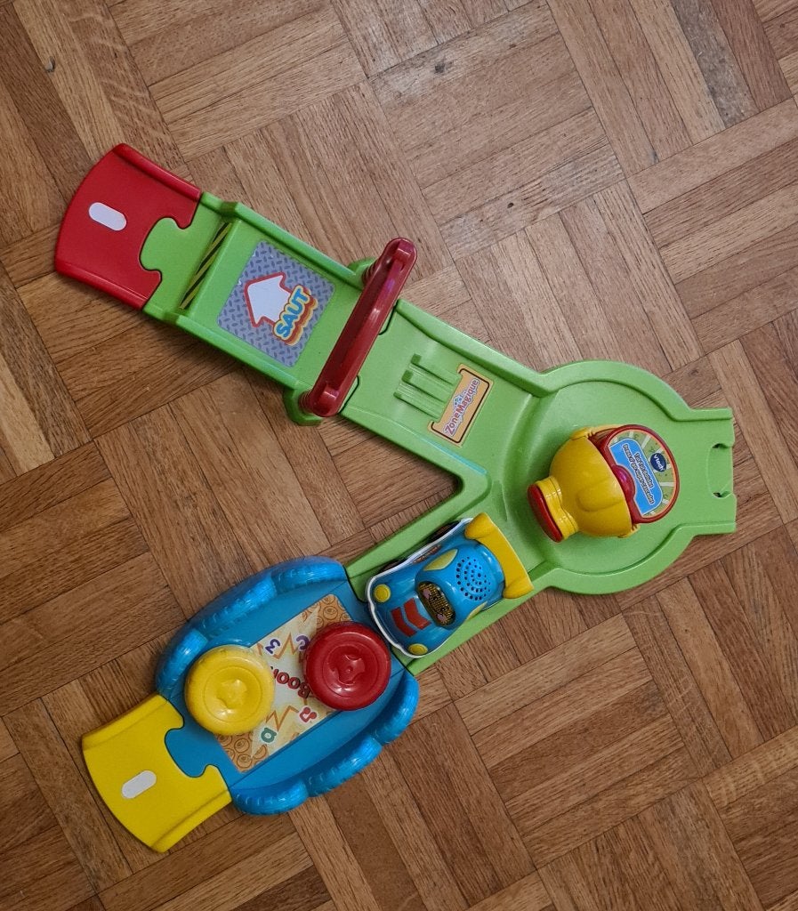 Tut tut bolide : Press n'Go Super Cascades + auto, Enlèvement ou Envoi, Utilisé