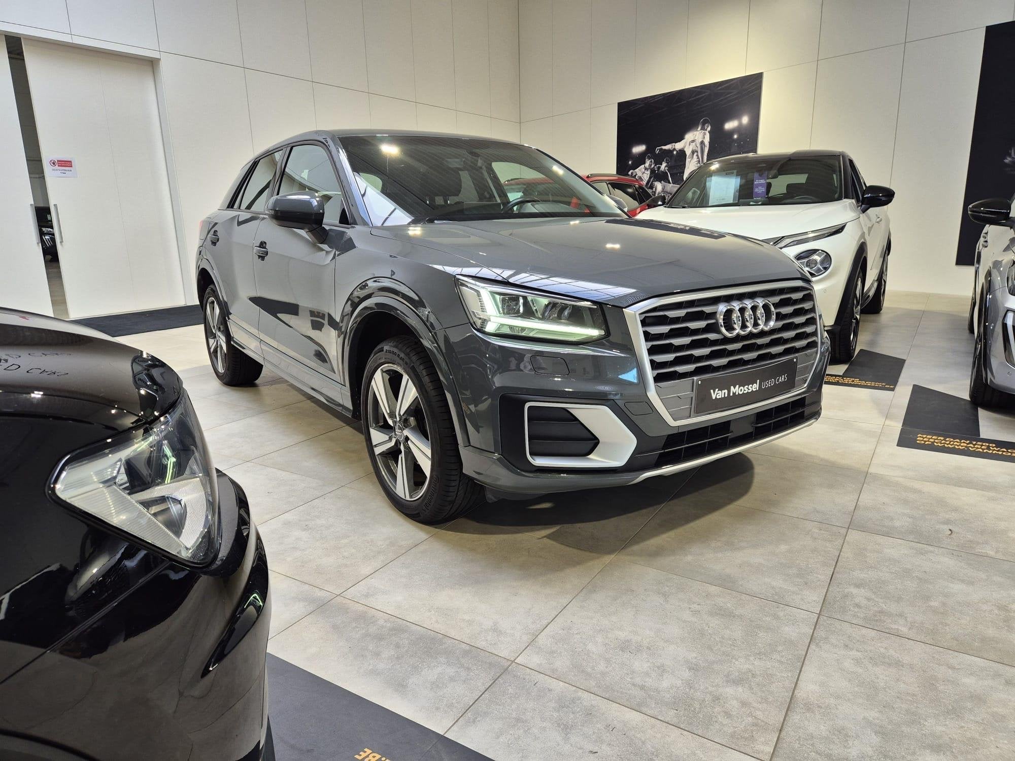 Audi Q2 1.5 35 TFSI 110kW S tr Bus Ed Attraction, Auto's, Gebruikt, 4 cilinders, Verwarmde buitenspiegels, Bedrijf