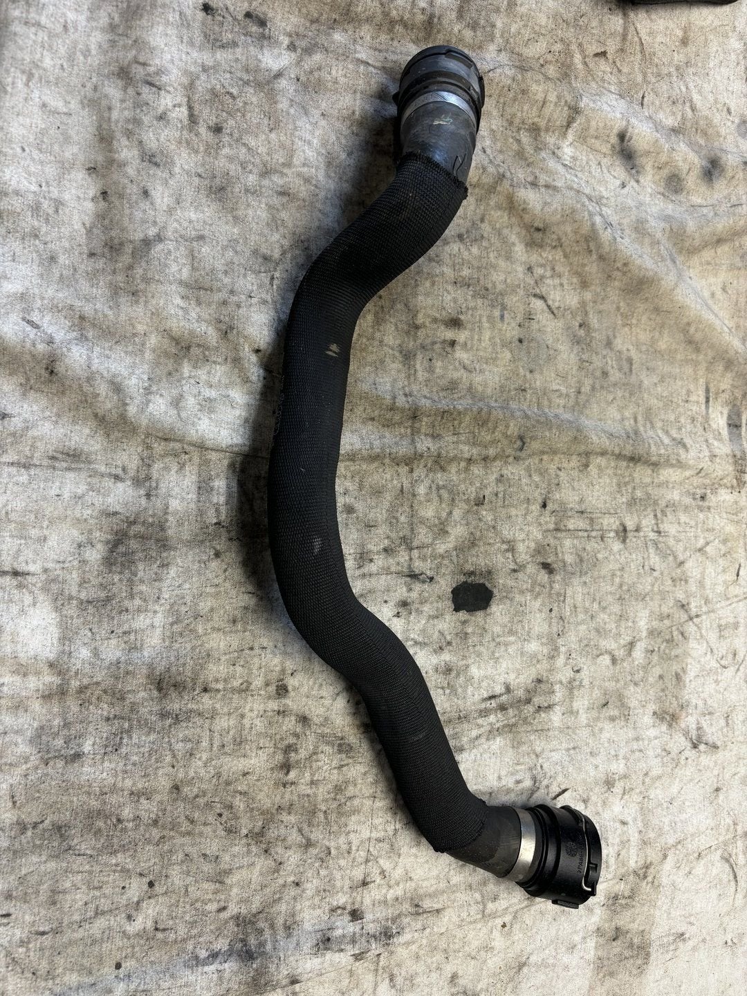 Audi A4 (B8) Radiateurslang 8K0121101M, -, Audi, Utilisé, -