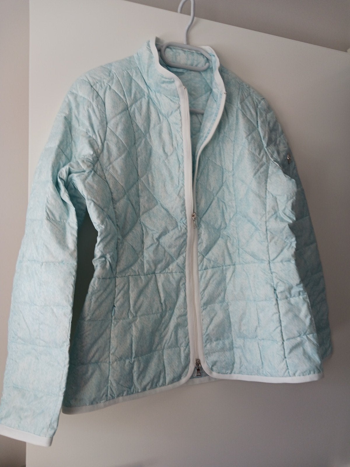 Groene jas merk Malvin net als nieuw te koop. M 42-44, Malvin, Ophalen, Zo goed als nieuw, Maat 42/44 (L)