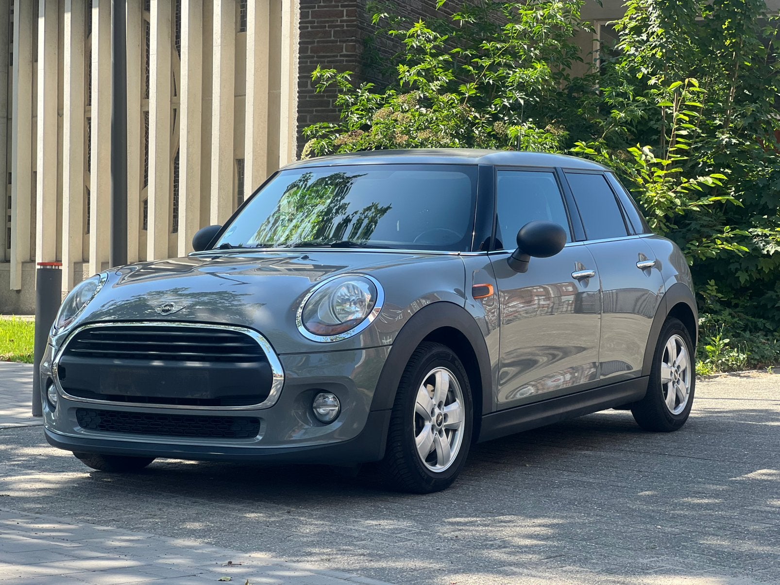 Mini One 1.2 Benzine 5-Deurs • GEKEURD VOOR VERKOOP, Auto's, Stof, Handgeschakeld, Particulier, One