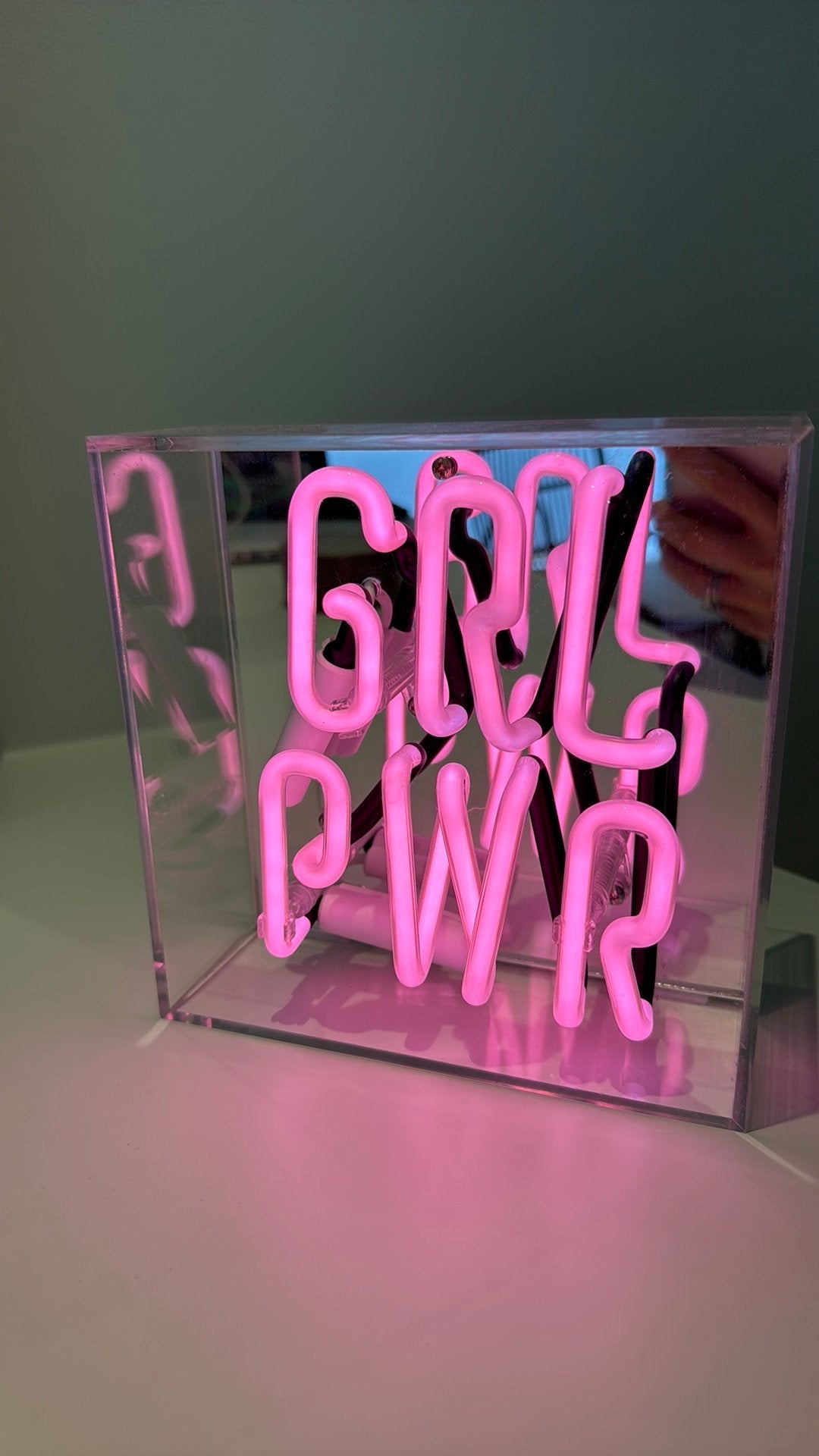 Lampe Girl Power, Maison & Meubles, Rose, Enlèvement, Utilisé, 15 cm
