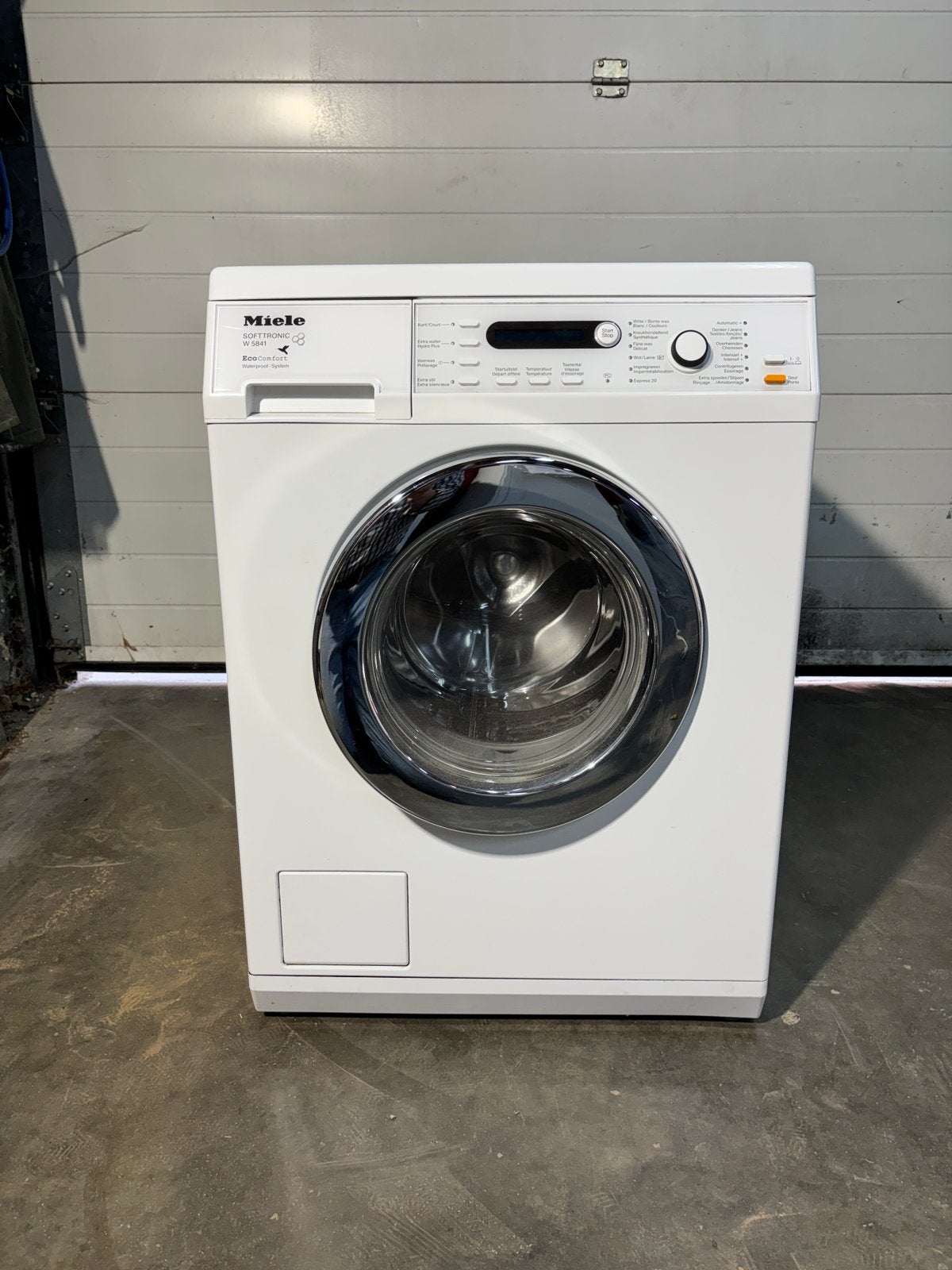 Zeer nette Miele Ecocomfort wasmachine 1600 toeren, Elektronische apparatuur, Wasmachines, Ophalen, Zo goed als nieuw