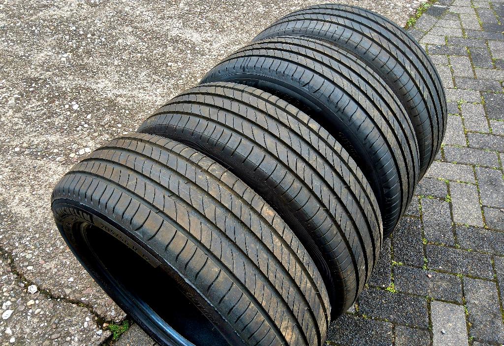 Nouveaux pneus été Michelin 205/55-17, Ophalen, Nieuw, 17 inch, 205 mm