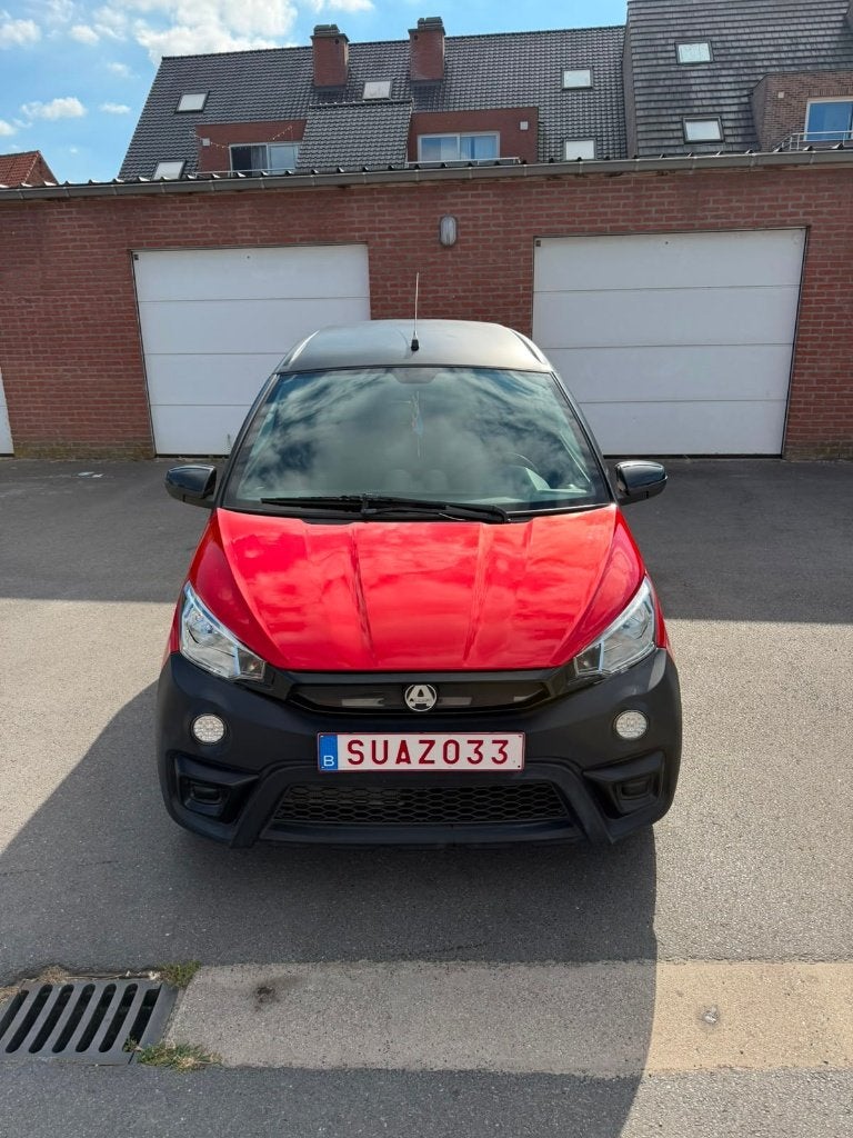Aixam Crossline VSP - 31.030 km - 2021, Autos, Aixam, Particulier, Diesel, Automatique, Rouge, Cuir, Traction avant, Entretenue par le concessionnaire