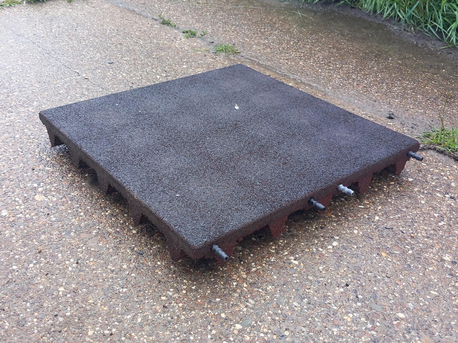 130 Rubber tegels 50x50x6,5, Weidegang