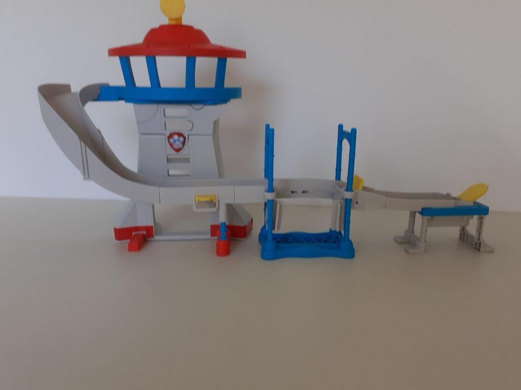 Paw Patrol uitkijktoren met valkuil in racebaan, Ophalen, Racebaan