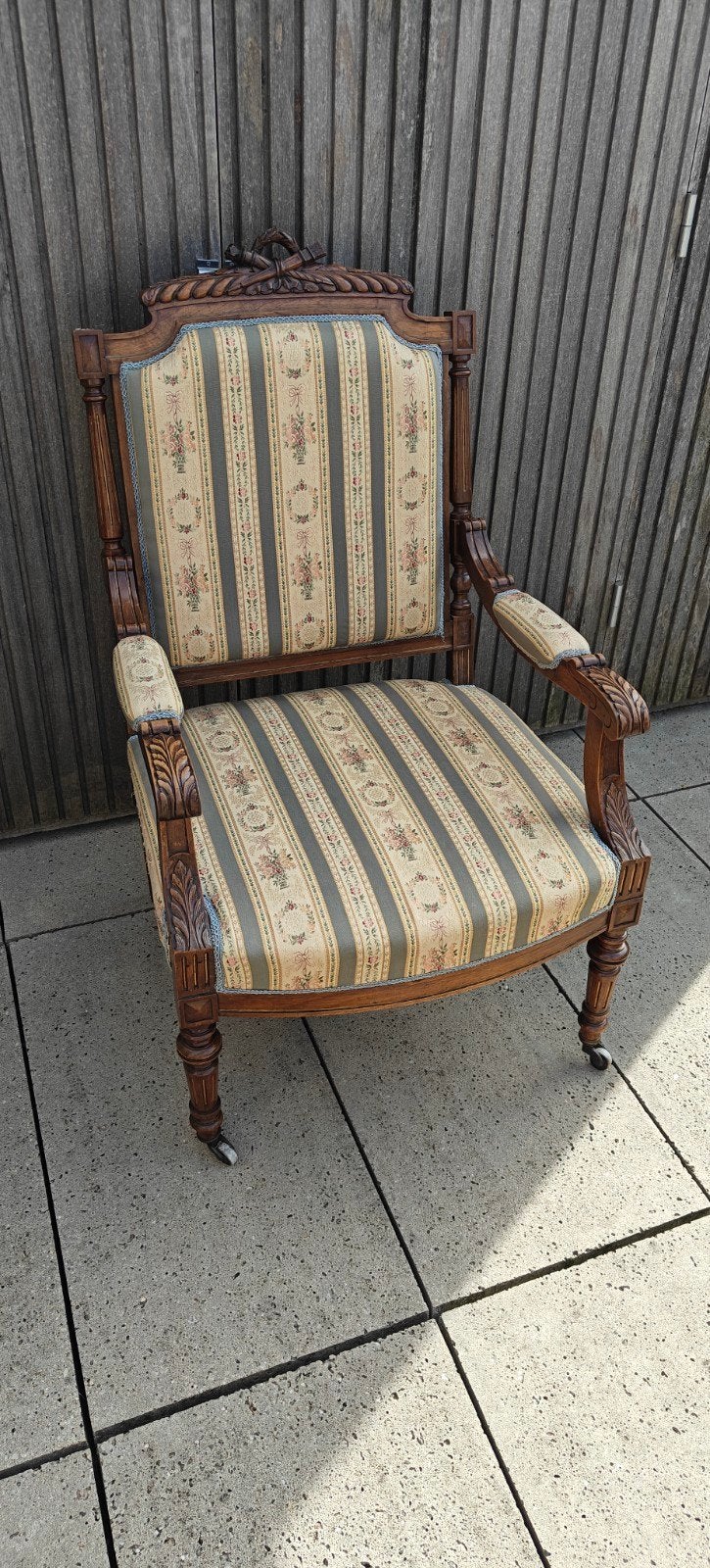 Antieke Louis XVI Fauteuil / Armstoel met Houtsnijwerk, Ophalen