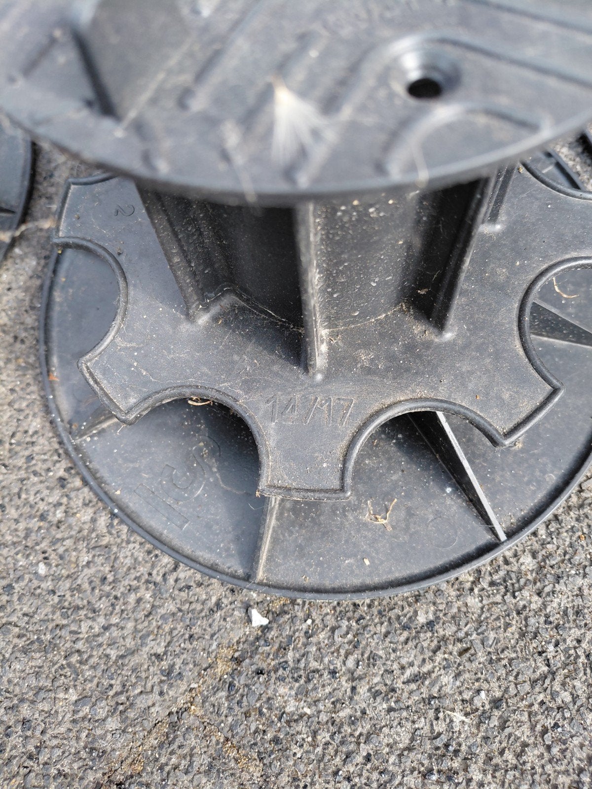 Tegeldrager regelbaar , solidor 14/17, Tuin en Terras, Ophalen