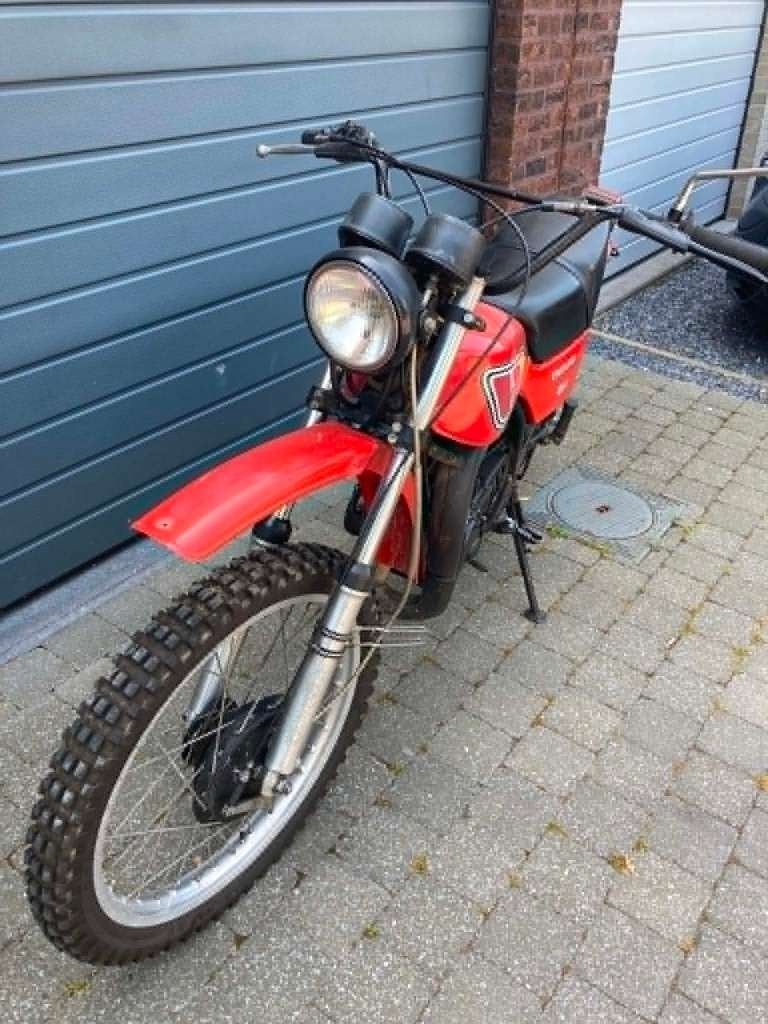 Yamaha DT 250, Particulier, 246 cm³