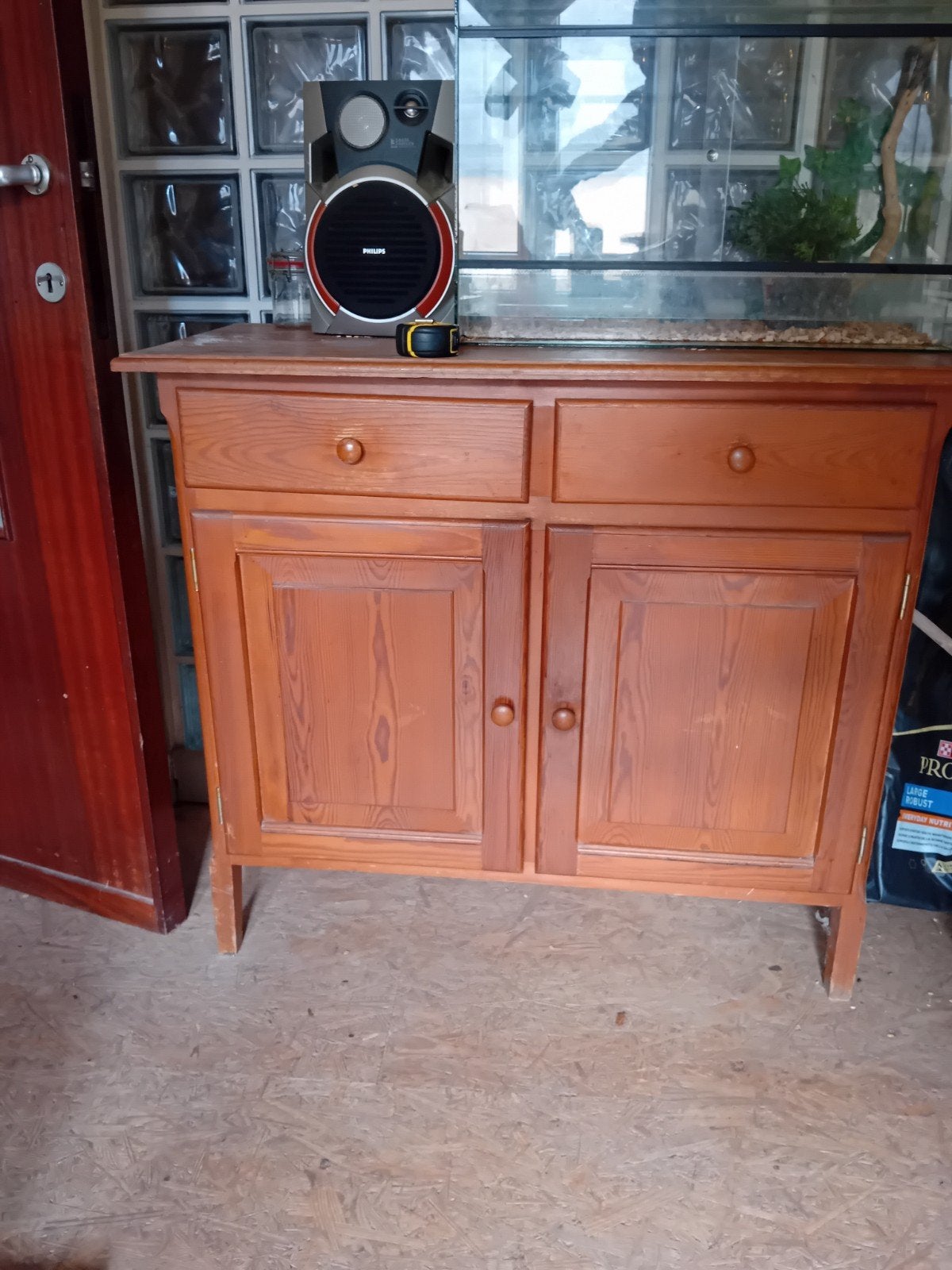 kleine kast 2 deurs en 2 schuiven, Ophalen