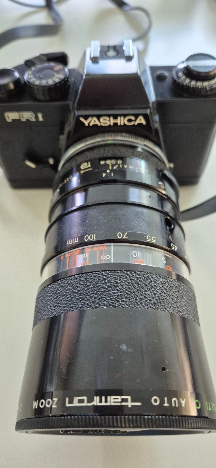 Yashica FR-1 met Tamron 38-100, Ophalen
