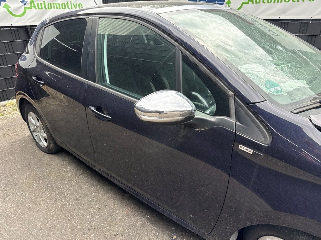 PORTIER RECHTS VOOR Peugeot 208 I (CA / CC / CK / CL), Auto-onderdelen, Kontakt-peugeot@peugeot.com, Gebruikt, Deur, Peugeot Deutschland GmbH