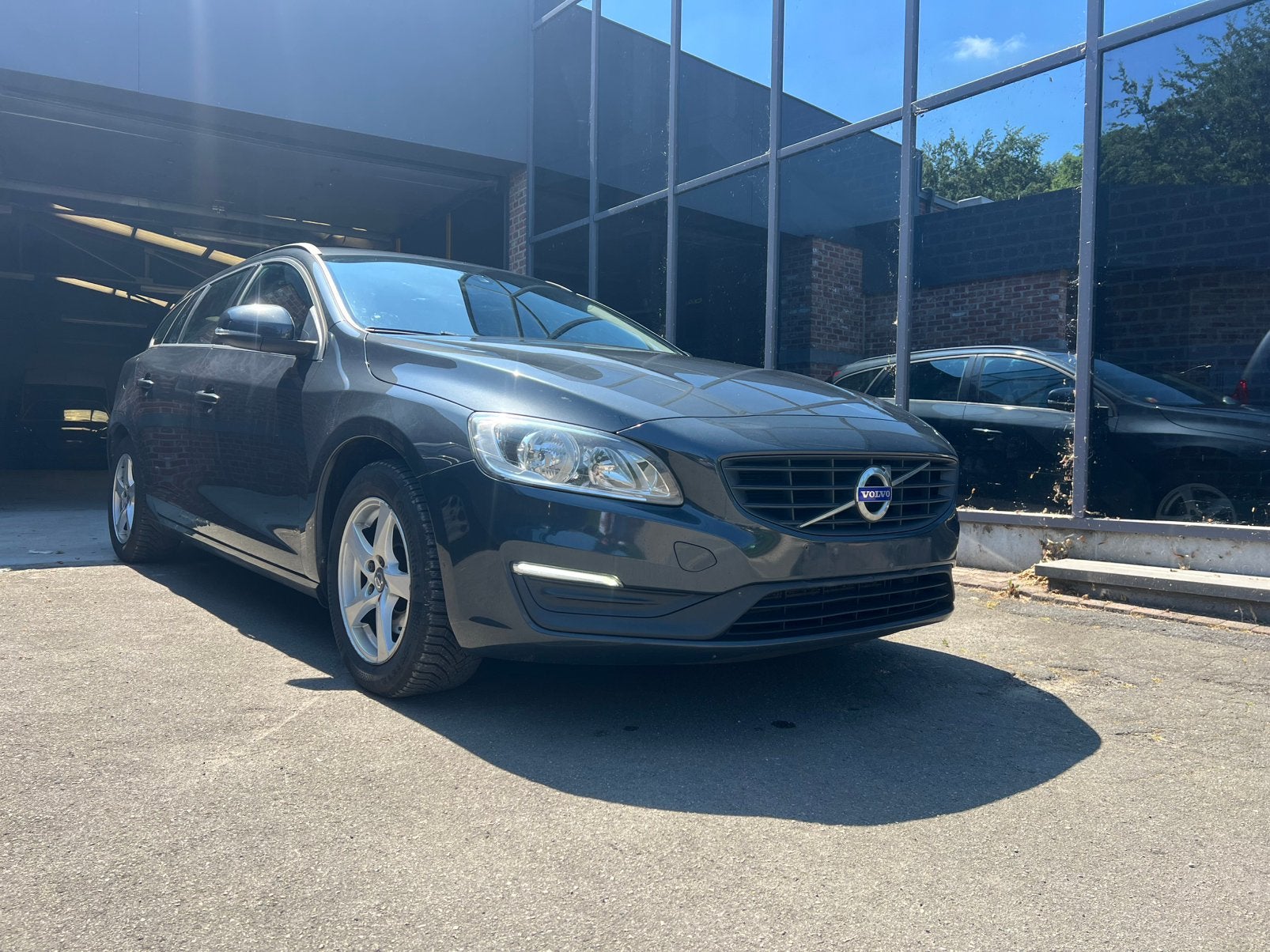 Volvo v60 d2 120 kw, Auto's, Volvo, 4 cilinders, 120 kW, Te koop, 2000 cc
