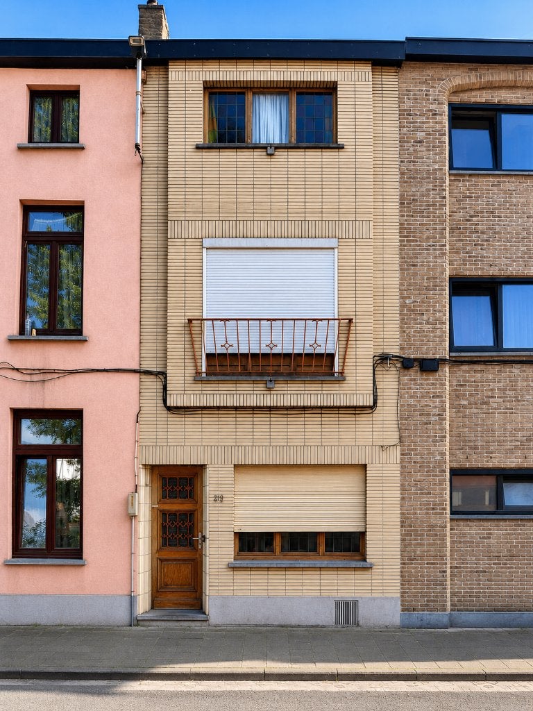 GENT - RABOT TE RENOVEREN / MODERNISEREN WONING MET 4 SLPK, Immo, Gent, Tot 200 m², Tussenwoning, Verkoop zonder makelaar