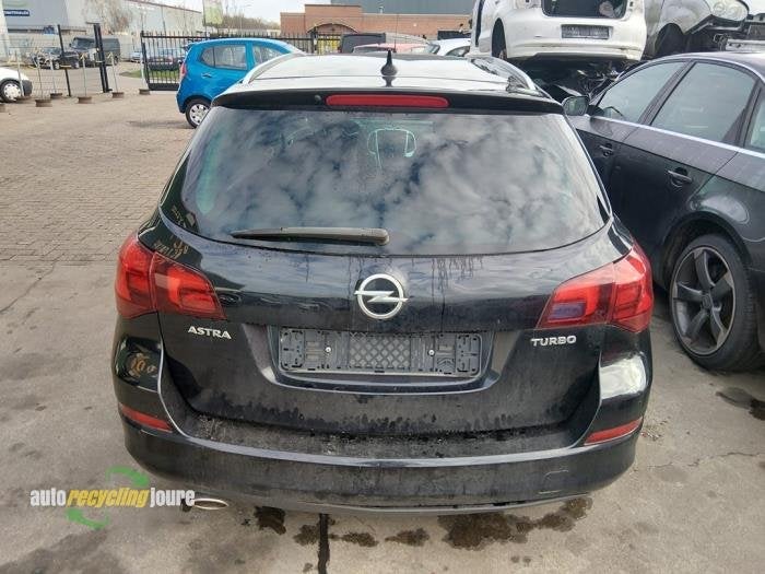 Achterbumper van een Opel Astra (Z20R), Gebruikt, -, -, Bumper
