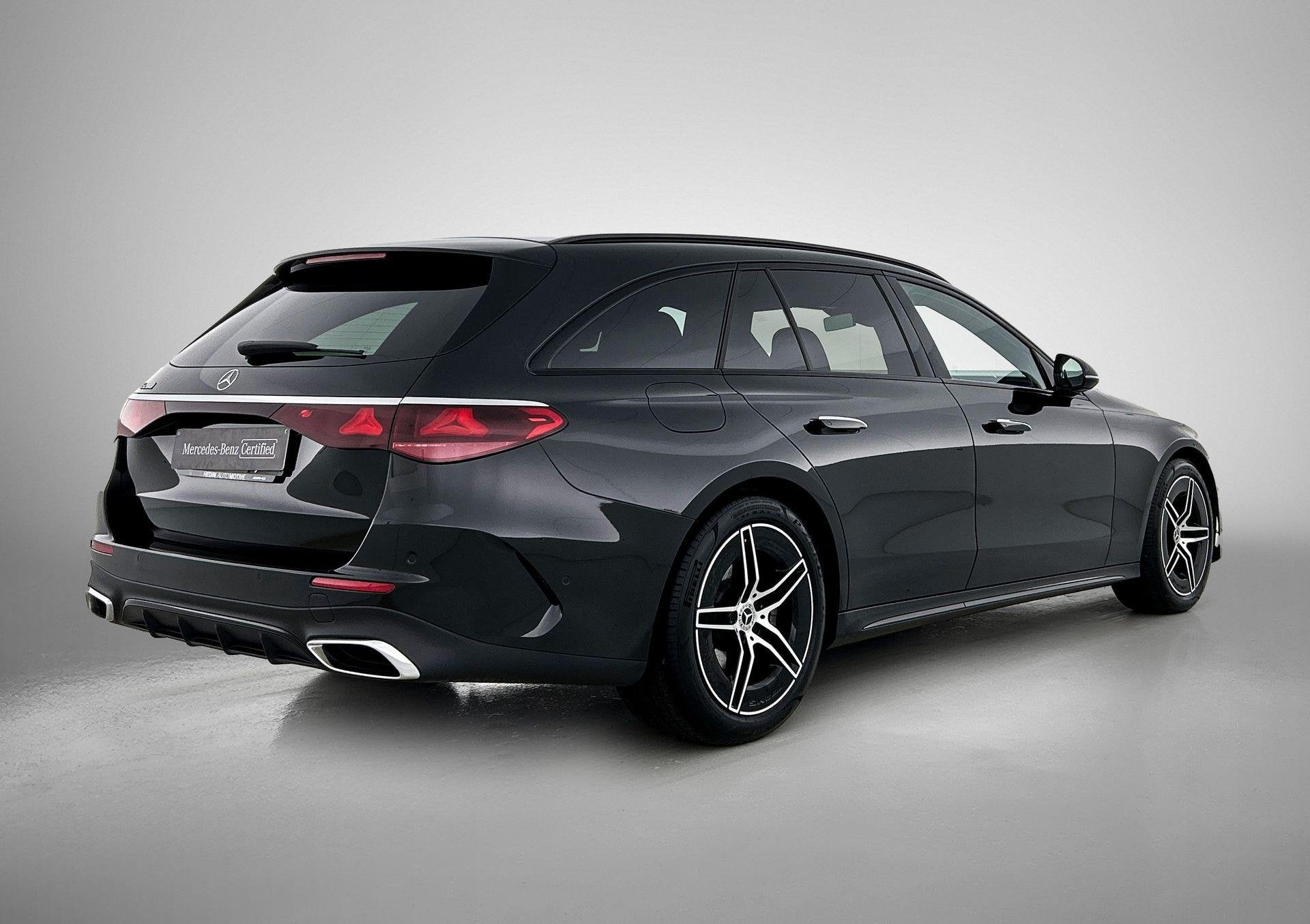 Mercedes-Benz E-Klasse 200 Break AMG Line Night Pack | Distr, Autos, Mercedes-Benz, Achat, Entreprise, 1905 kg, Entretenue par le concessionnaire