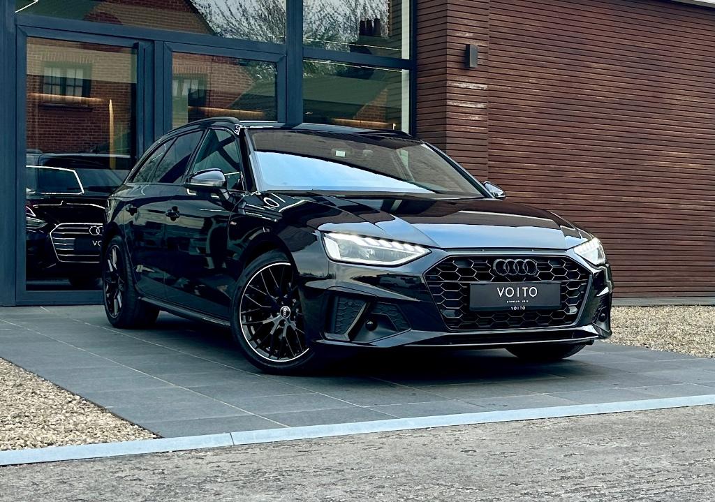 Audi A4 Avant 35TFSI S-LINE Competition/CAMERA/NAVI/VIRTUAL, Cuir et Alcantara, Achat, Garantie prolongée, Noir