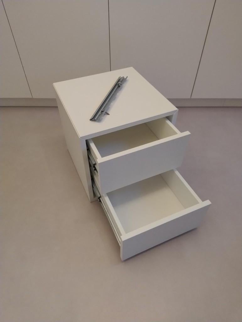 * IKEA HANGKAST *, Ophalen, Overige materialen, Zo goed als nieuw, Minder dan 150 cm