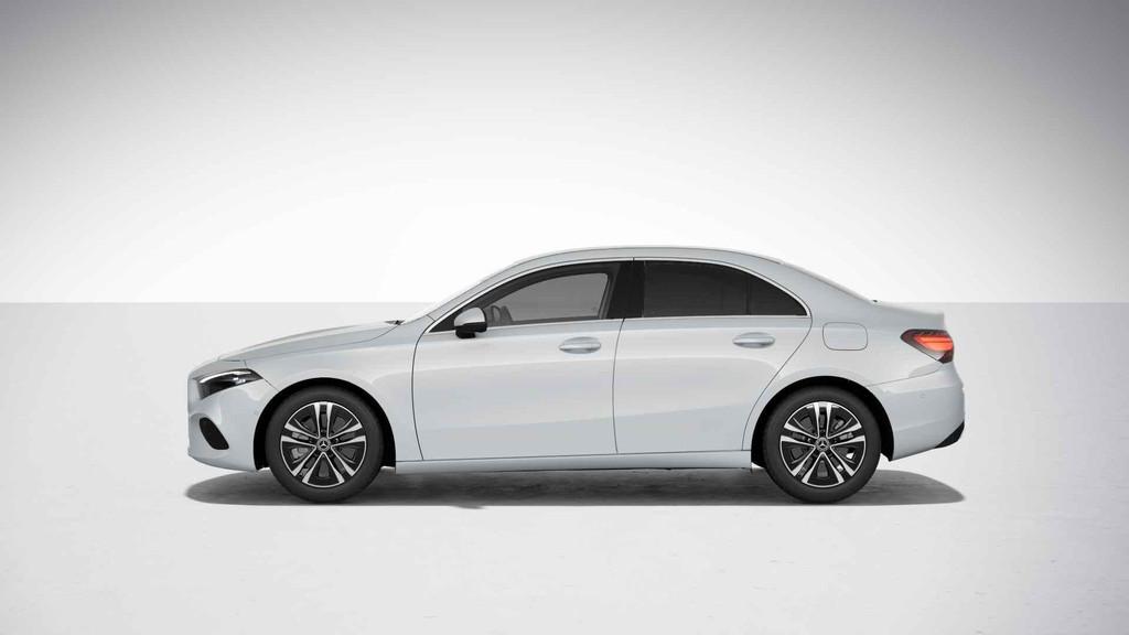 Mercedes-Benz A-klasse A 250 e Business Line Verwarmde Zetel, Auto's, 4 deurs, Stof, Gebruikt, 16 kWh