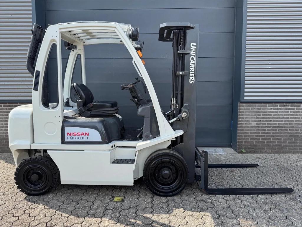 Nissan A25Q 2,5 ton diesel heftruck (bj 2014), Zakelijke goederen, 2000 tot 3000 kg, Diesel, Heftruck, Nissan