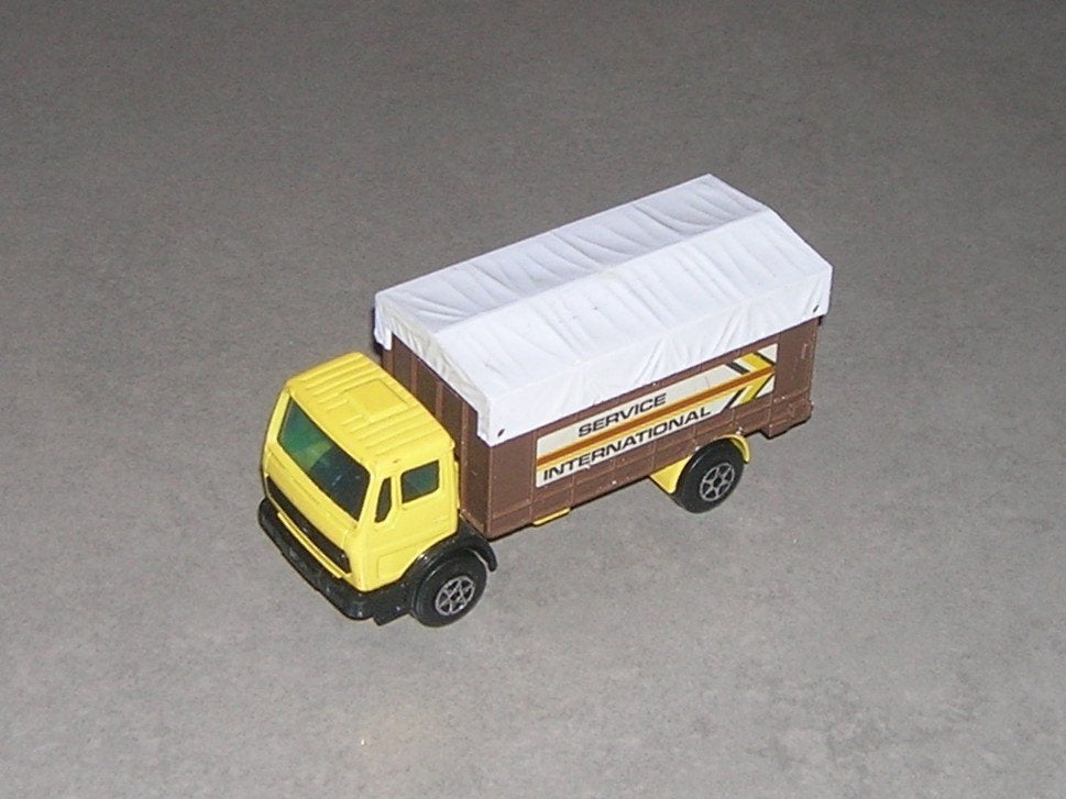 Majorette Mercedes International Service, Hobby & Loisirs créatifs, Voitures miniatures | Échelles Autre, Enlèvement, Comme neuf