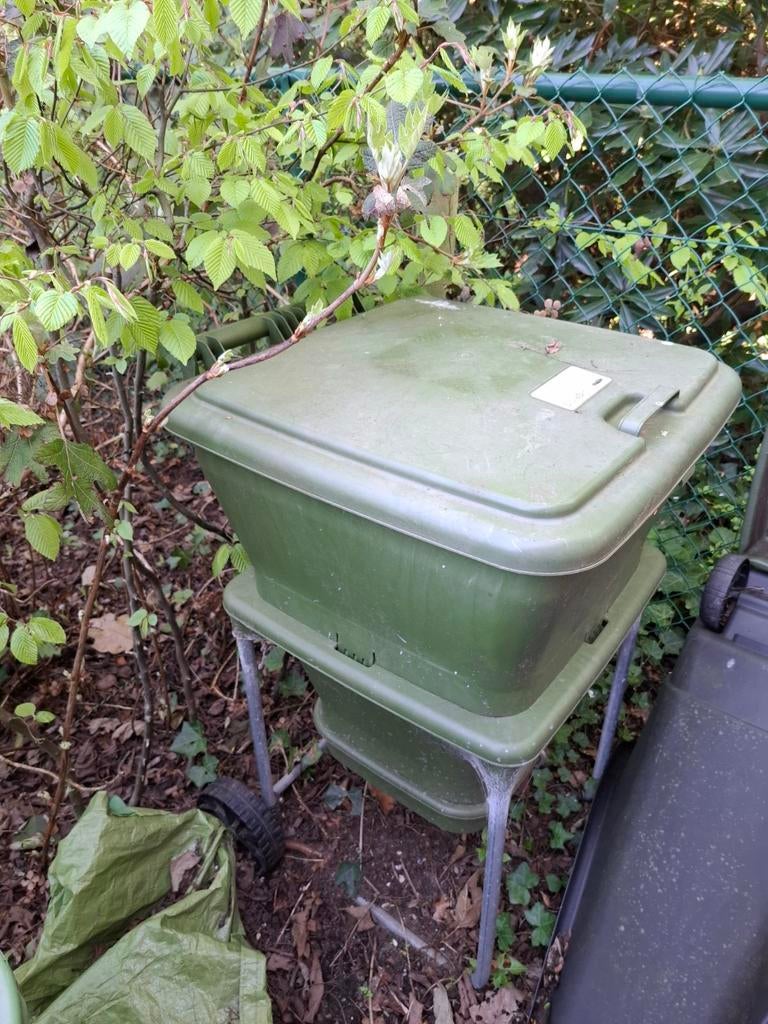 Wormenbak zo goed als nieuw, Tuin en Terras, Ophalen