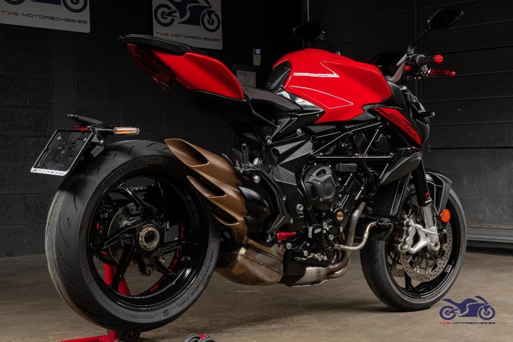 MV Agusta Brutale 800 Rosso - 15.000km, Occasion, Motorrijbewijs A, Bedrijf, Meer dan 35 kW