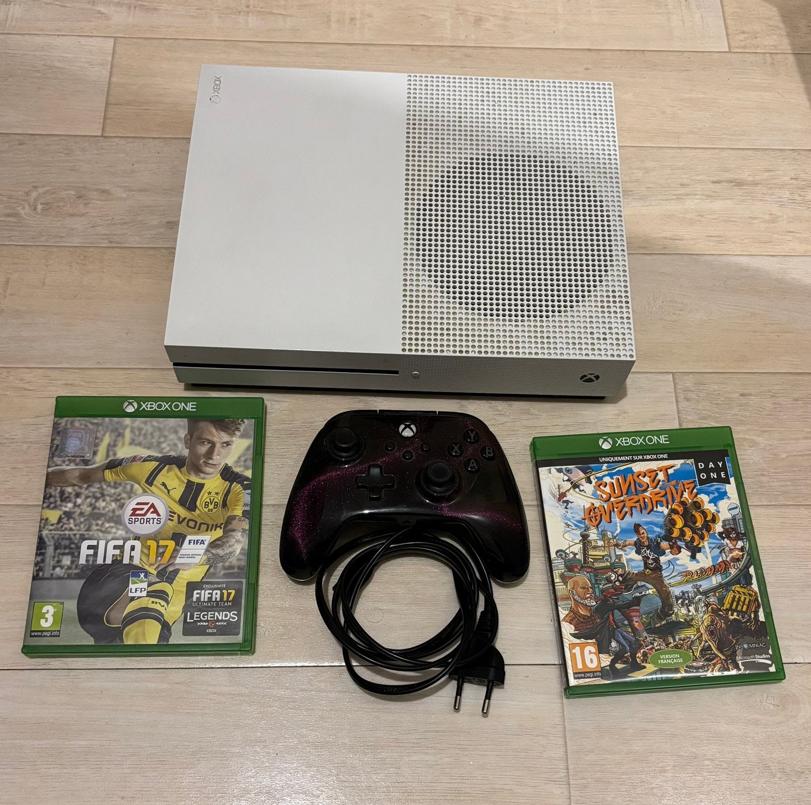 Xbox one s 500go, Games en Spelcomputers, Spelcomputers | Xbox One, Zo goed als nieuw, Xbox One, Ophalen