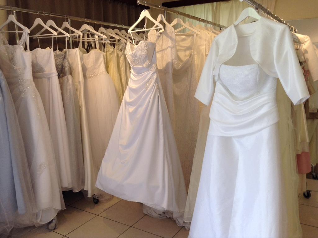 STOCKVERKOOP NIEUWE TROUWJURKEN €150-350, Kleding | Dames, Trouwjurk, Wit, Nieuw, Ophalen