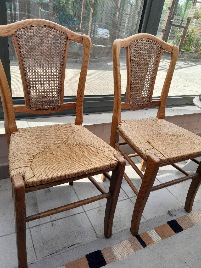 Gratis 4 stoelen, Huis en Inrichting, Stoelen, Ophalen, Gebruikt, Bruin, Vier