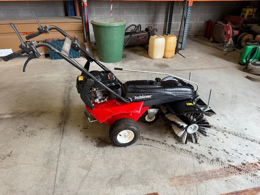 borstelmachine Tielburger, Ophalen, Zo goed als nieuw, Tielburger