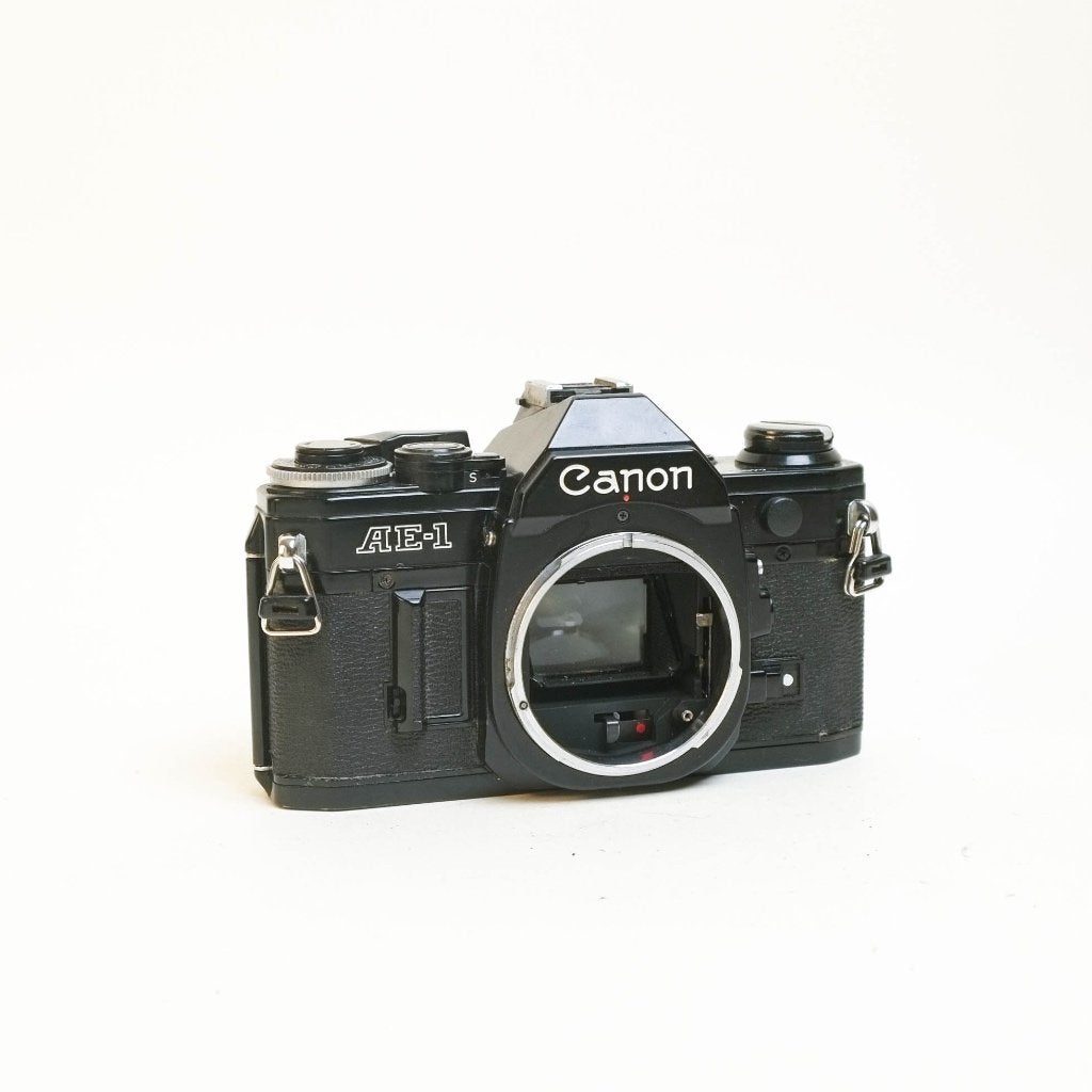 Canon AE-1 Zwart, Audio, Tv en Foto, Fotocamera's Analoog, Ophalen of Verzenden, Zo goed als nieuw, Canon