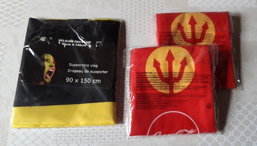 voetbal rode duivels: Belgische vlag + 2 sjaals, Ophalen, Nieuw, Vaantje of Sjaal