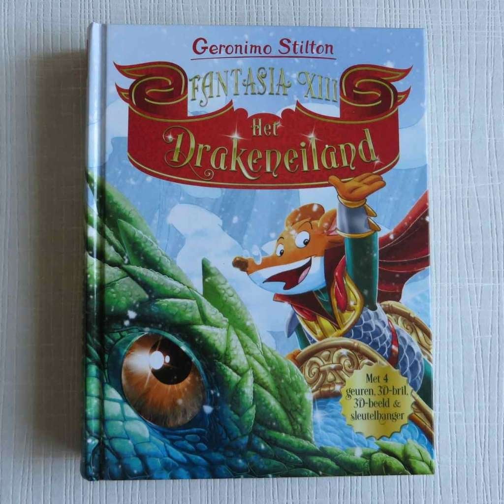 Geronimo Stilton - Fantasia XIII Het drakeneiland, Boeken, Ophalen of Verzenden, Gelezen, Geronimo Stilton, Fictie algemeen