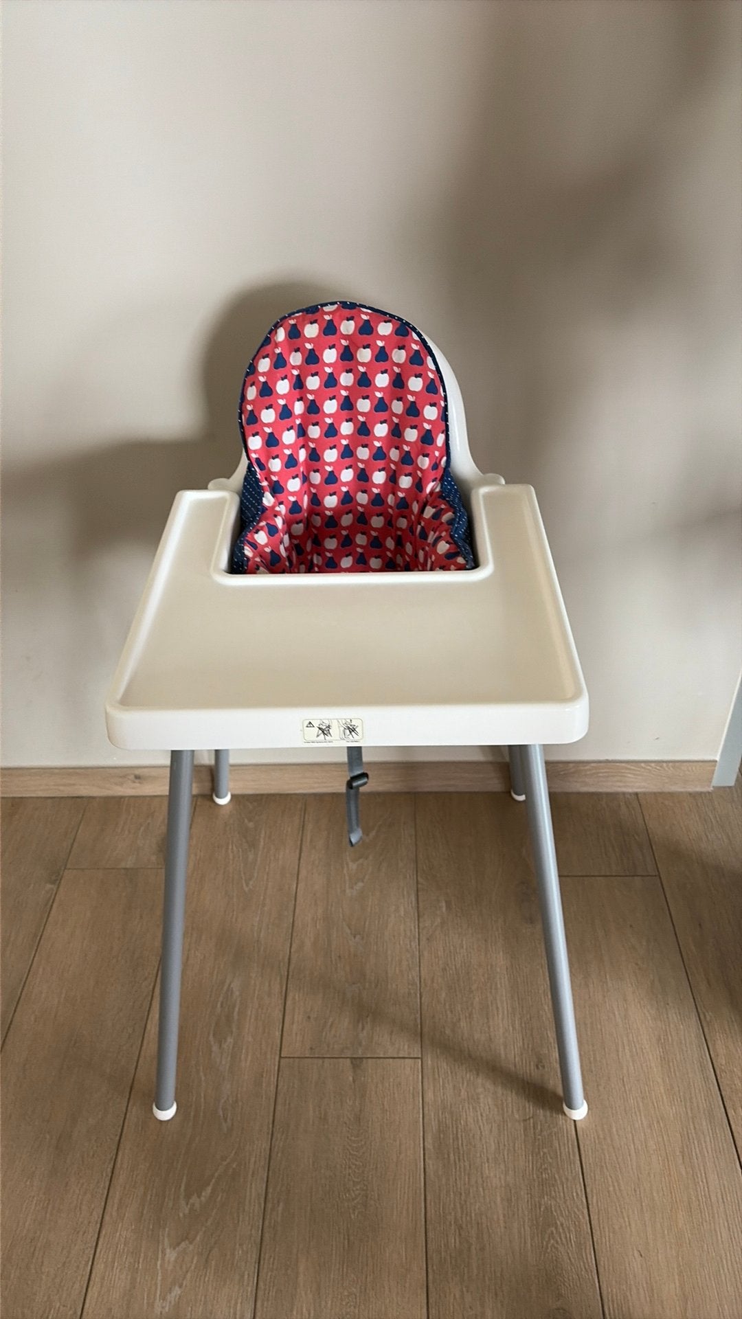 Ikea kinderstoel en verkleinkussen, Enlèvement, Utilisé